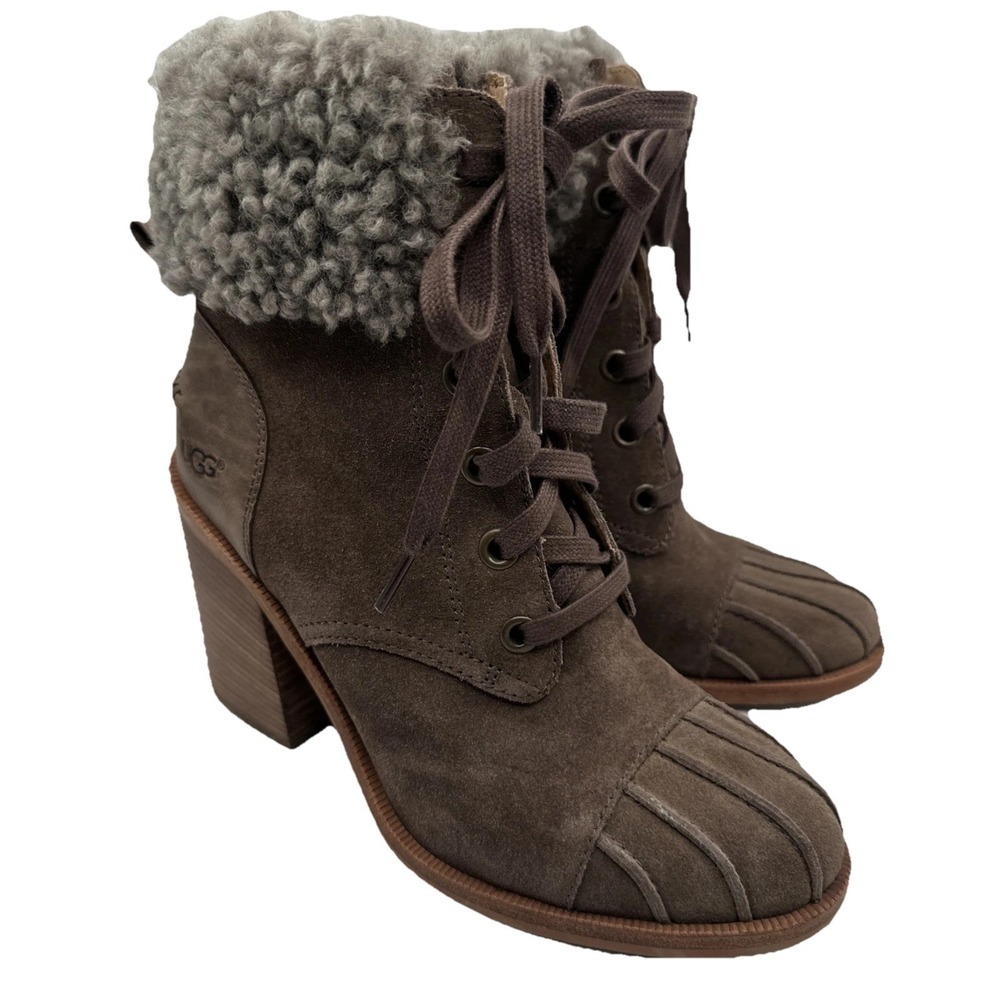 UGG Jaxon Cuff Shearling Bootie 8.5